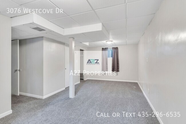 Building Photo - 3076 Westcove Dr