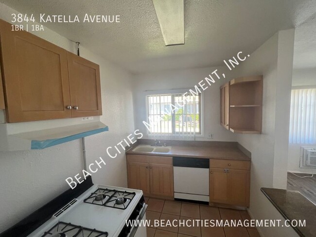 Building Photo - Charming 1 Bedroom in Los Alamitos with a ...