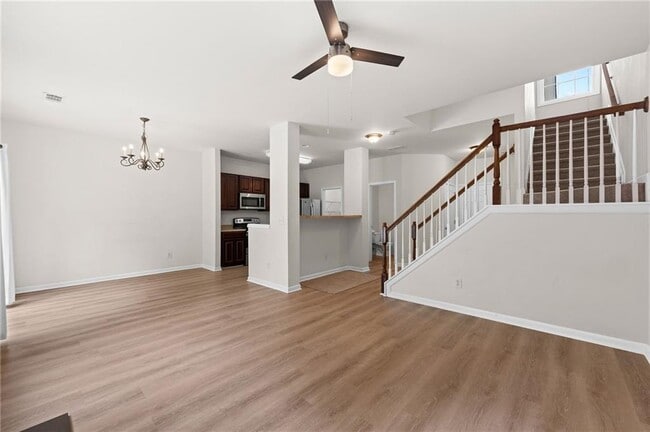 Building Photo - 1058 Treymont Ln SW
