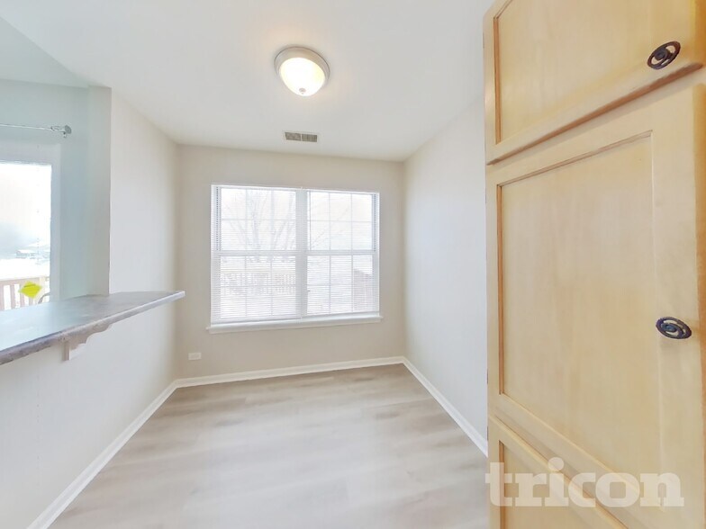 Building Photo - 436 Gloria Ln