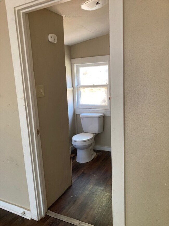 Building Photo - Cute 1 bed/1 bath