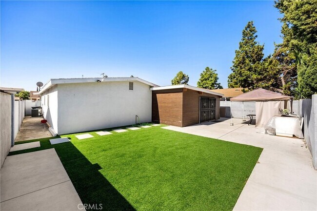 Building Photo - 13509 Destino St