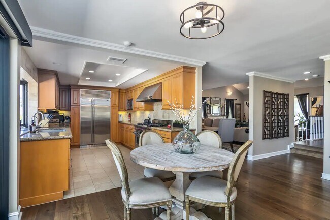 Building Photo - 3630 Gleneagles Dr