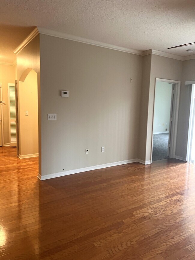 Building Photo - 520 Florida Club Blvd