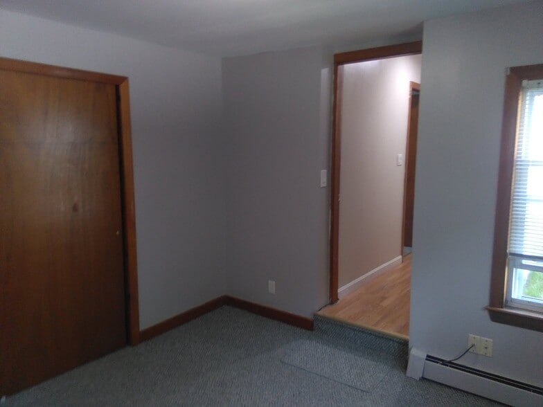 Building Photo - 22 Jordan Ave