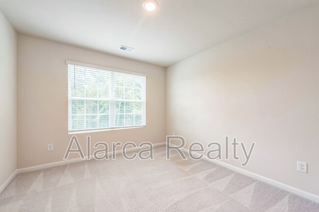 Building Photo - 14009 Castle Nook Dr