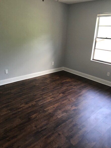 Building Photo - 1595 Megan Bay Cir