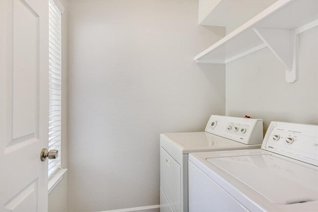Building Photo - 11518 James B Connolly Ln