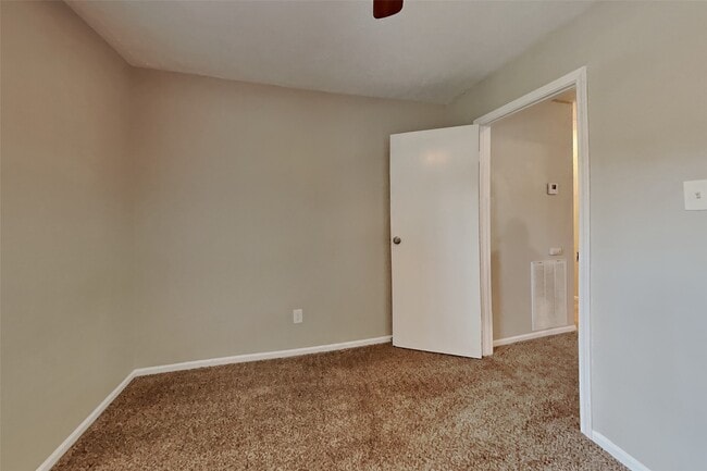 Building Photo - 46 Berryfrost Ln