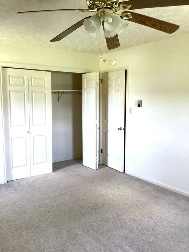 Building Photo - Spacious 3-Bed, 2.5-Bath Ranch-Style Home with Garage & Patio