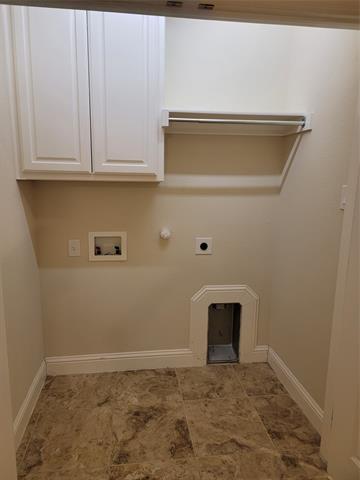 Building Photo - 4667A Rhett Ln