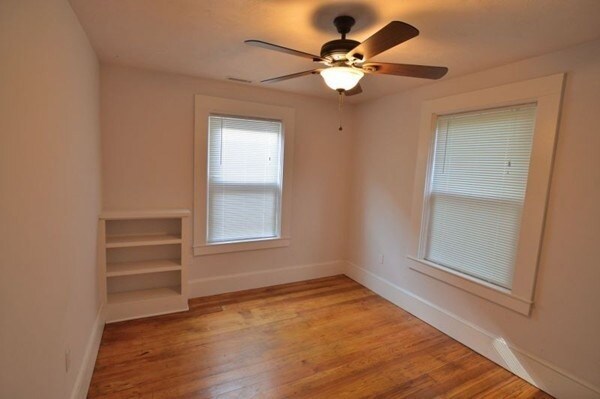 Building Photo - 72 Grampian Way