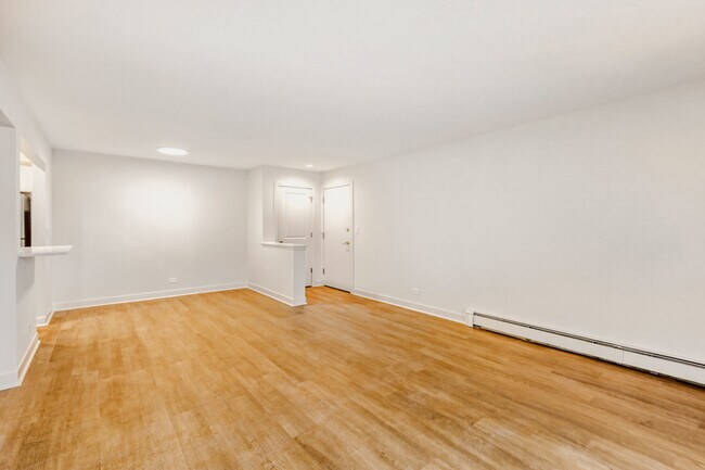 Building Photo - 785 Pershing Ave