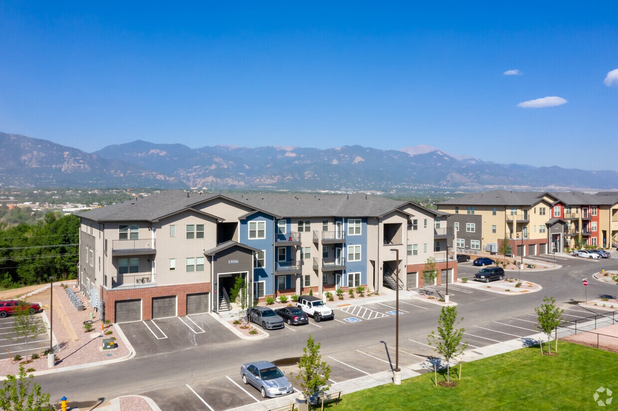 Polaris Peak Apartments Colorado Springs Co Apartment Finder