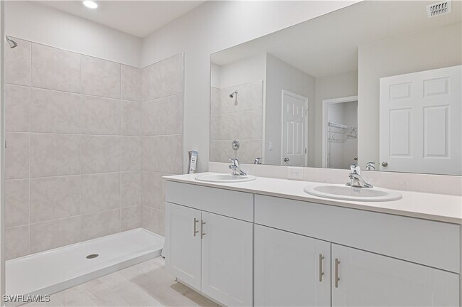 Building Photo - 3635 Rollingwater Wy