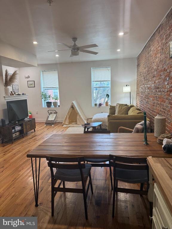 Building Photo - 2005 N Mascher St