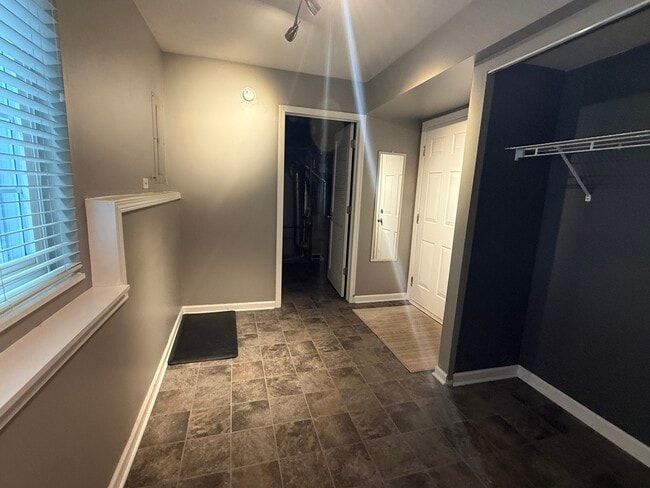 Building Photo - 2340 Hudson Cir