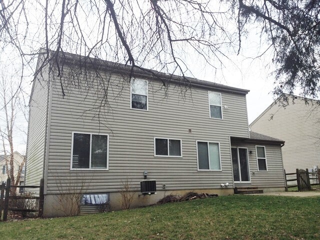 Building Photo - 943 Evergreen Park Ln