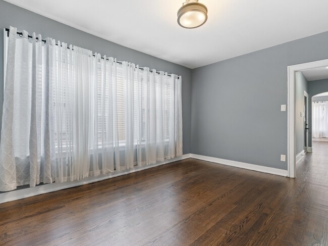 Building Photo - 7649 S Yates Blvd