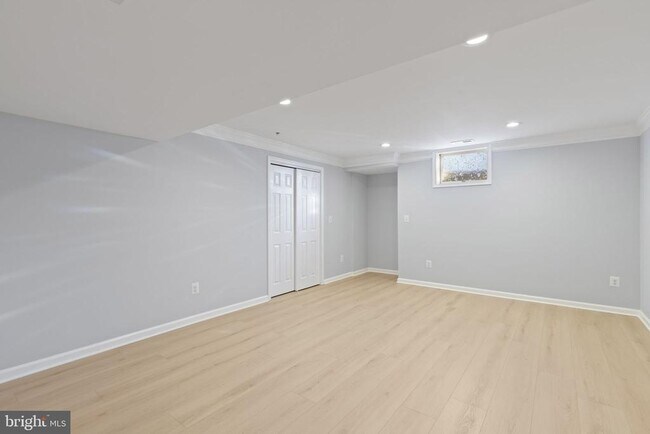 Building Photo - 1725 Gatehouse Ct