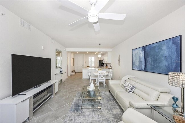 Building Photo - 12240 Wellen Golf St