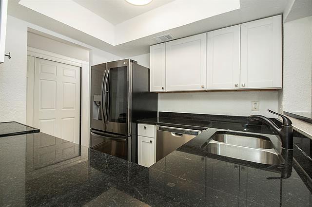 Building Photo - 2611 Via Cordova