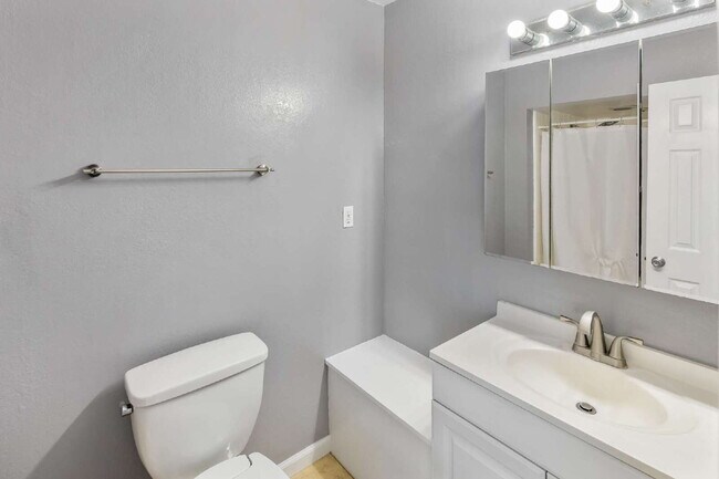 Building Photo - FOR RENT – 3BD / 2.5BA Townhome in Holaniku Hale (Mililani)