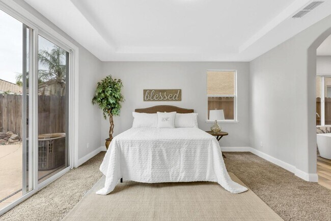 Building Photo - Gorgeous East Elk Grove Home