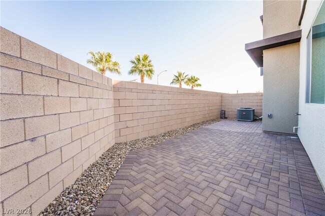 Building Photo - 9228 Desert Pearl Ave