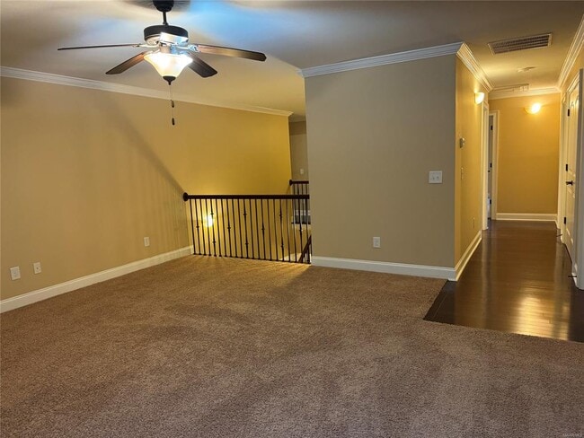 Building Photo - 436 Sydney Dr N