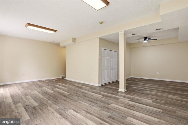 Building Photo - 60 Icelandic Ct