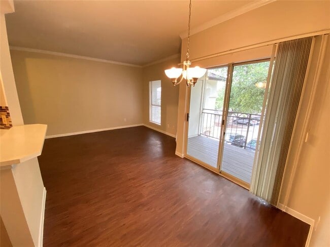 Building Photo - 6000 Shepherd Mountain Cove