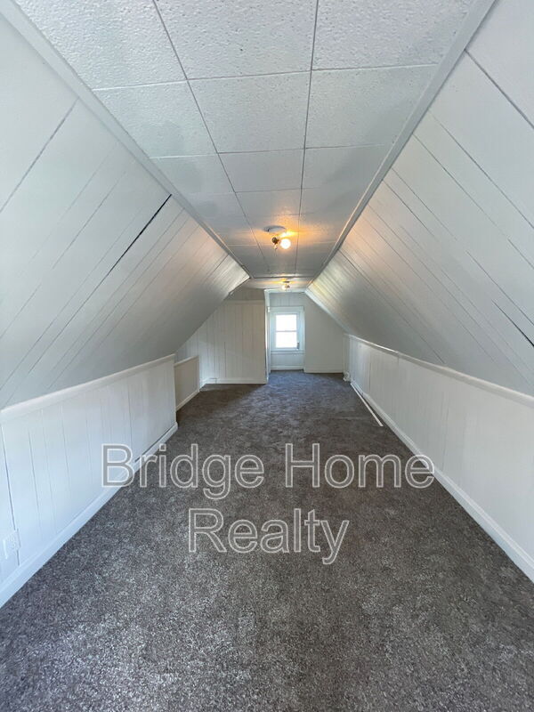 Building Photo - 1367 Montezuma St