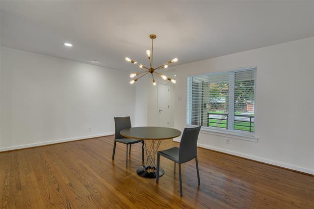 Building Photo - 6815 Ravendale Ln