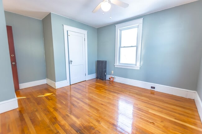 Building Photo - 204 Alsace St