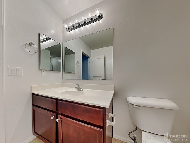 Building Photo - 24839 W Huntington Dr