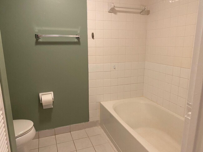 Building Photo - 1705 Forest Lakes Cir