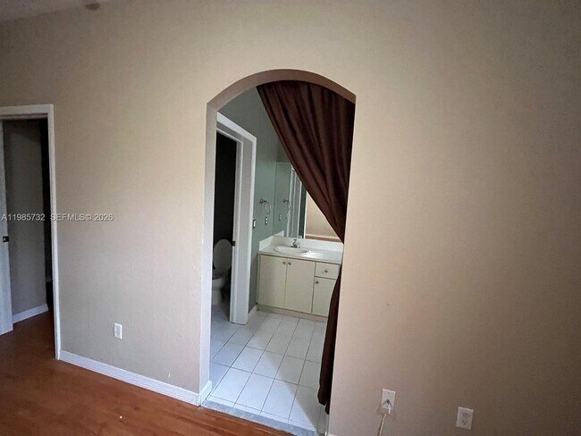 Building Photo - 4952 Tradewinds Ter