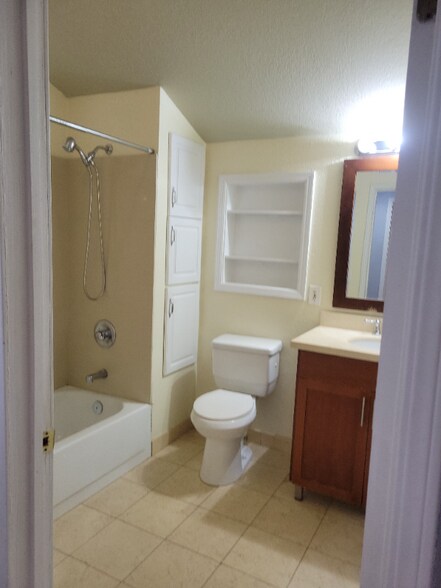 Building Photo - 7417 170th Ave NE