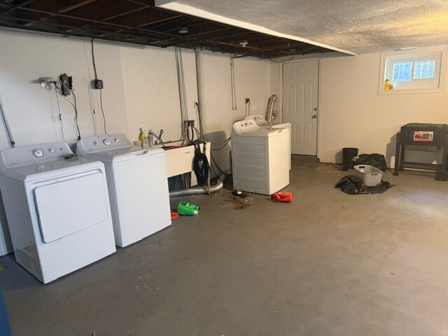 Building Photo - 6518 N Camac St