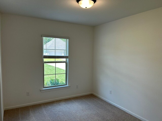 Building Photo - 41372 Rosewood Ln