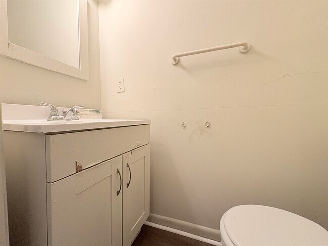 Building Photo - 1734 Hartsfield Rd