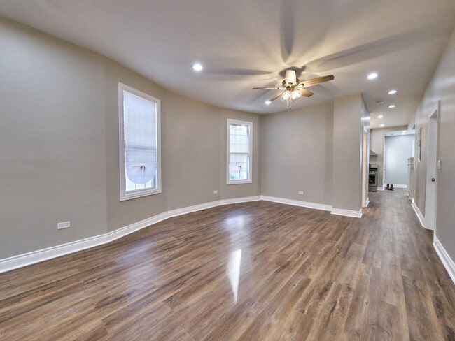 Building Photo - 12762 Elm St