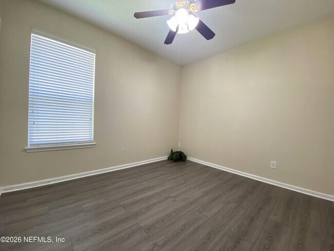 Building Photo - 10519 Creston Glen Cir E