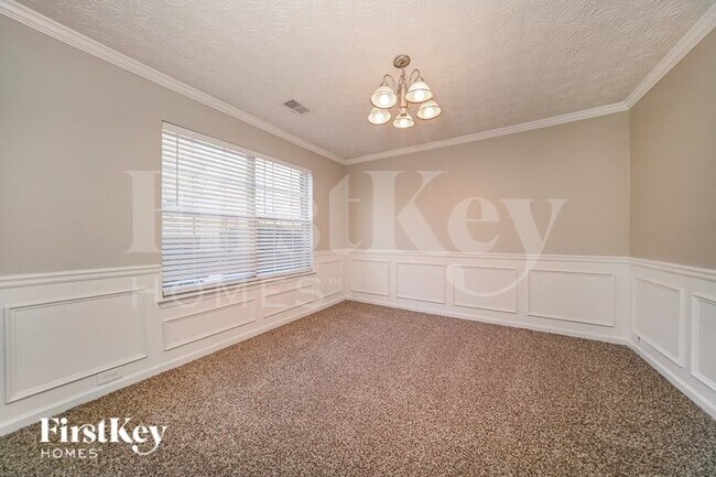 Building Photo - 6496 Snowden Dr