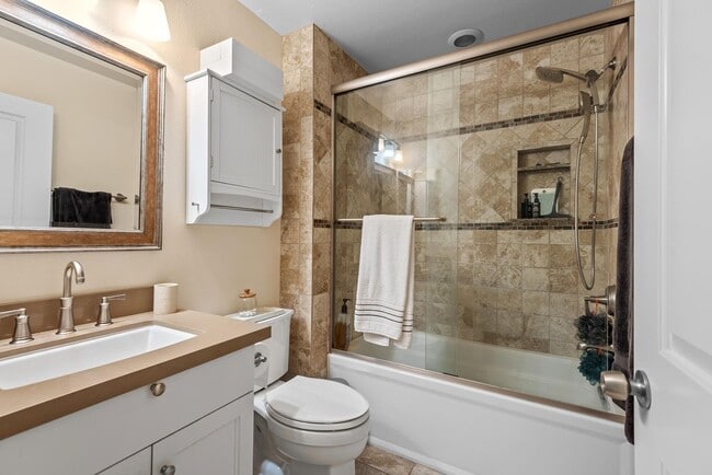 Building Photo - 314 Via Colinas
