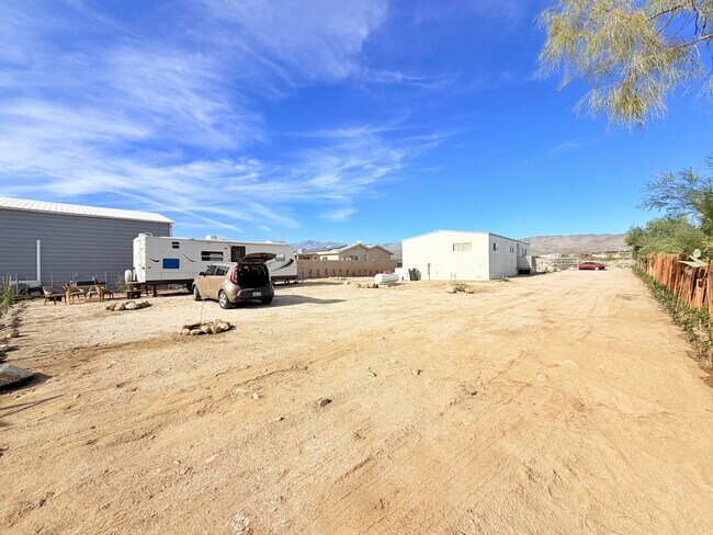 Building Photo - 64811 Thomas Ave