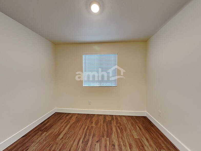 Building Photo - 4094 Bold Stripe Ave