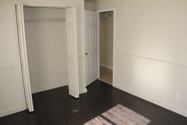 Building Photo - 4493 SW 49th Ct