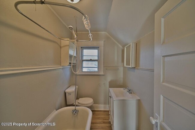 Building Photo - 2211 Brown Ave